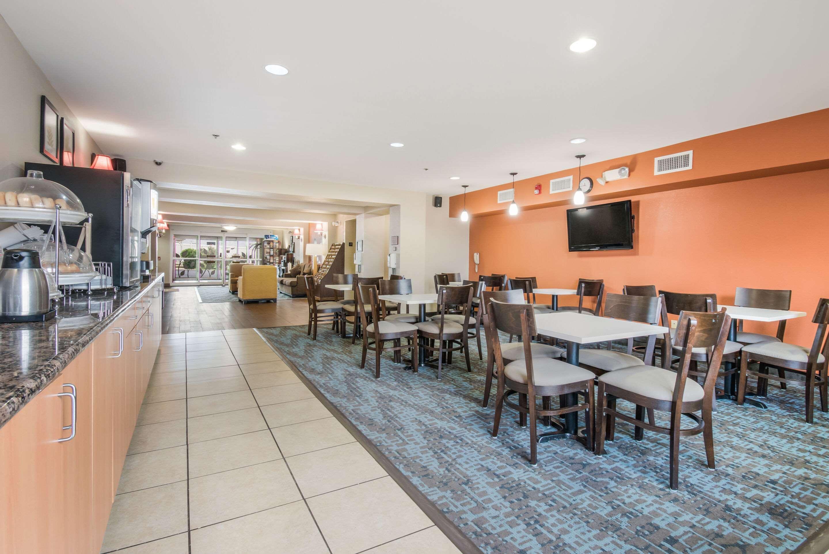 Sleep Inn & Suites Ronks Exterior photo