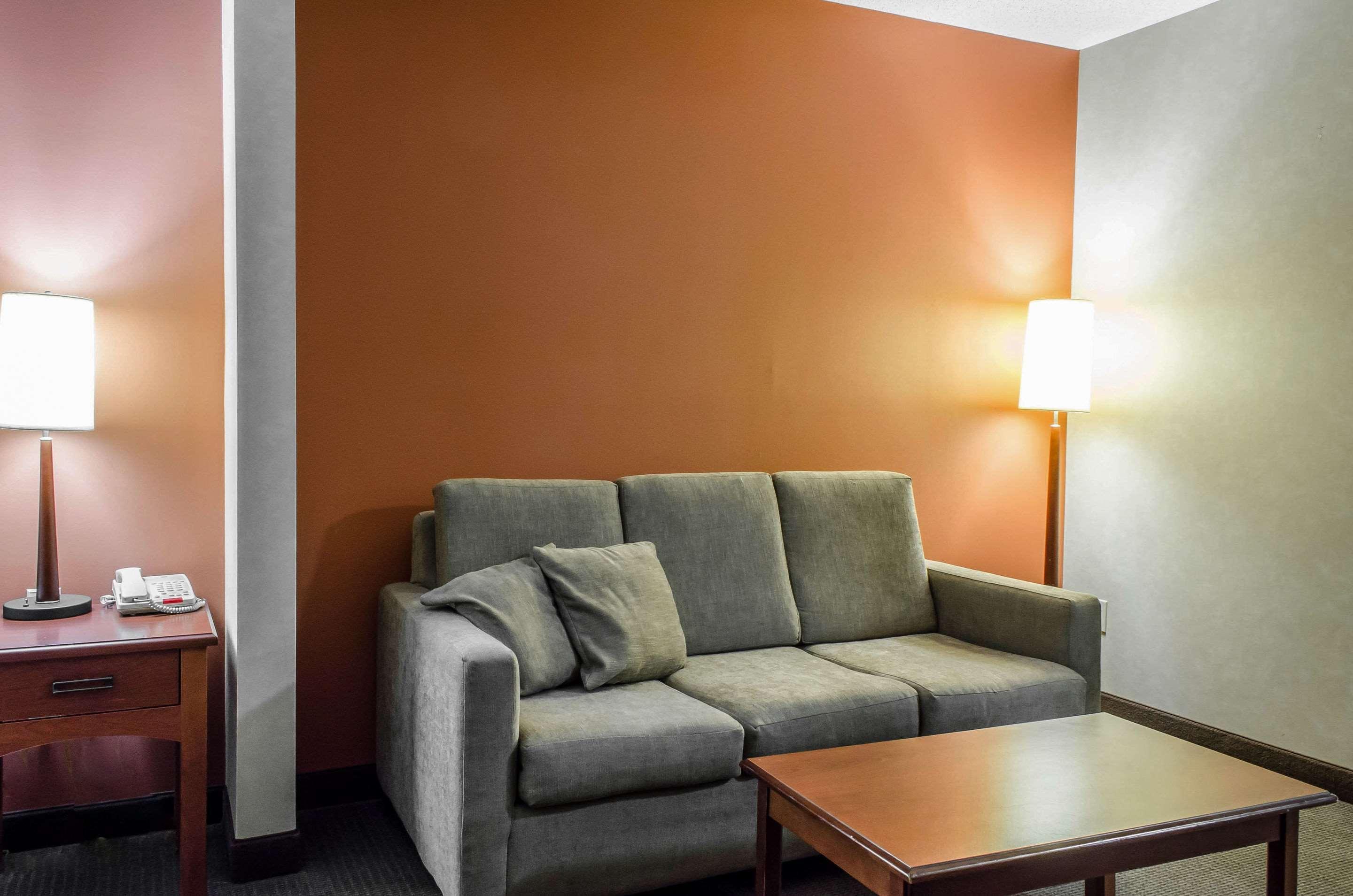 Sleep Inn & Suites Ronks Exterior photo